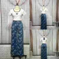 ราคา ชุดยีนส์ เสื้อยืด+กางเกงยีนส์ ทอลายสะกิด ลายผีเสื้อ งานป้าย chalita (1732366362727253048)
