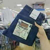 ราคา กางเกงยีนส์ Wrangler ผู้ชาย ทรงTEXAS SLIM ผ้าทอสลับยืด สีบลูยีนส์ รุ่น[MTESN06] ขายดี (1731676100656269083)