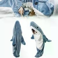 ราคา ผ้าห่มสวมใส่ได้ นุ่มพิเศษ ผ้าห่มฉลาม เสื้อฮู้ด สีฟ้าและสีเทาแสนสบาย ถุงนอน มี 4 ขนาด ทำจากผ้าสักหลาด ชุดนอนลายการ์ตูน ชุดคอสเพลย์ (1731944604269315597)