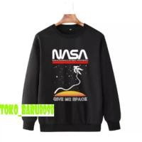 ราคา เสื้อสเวตเตอร์/ เสื้อกันหนาว Crewneck พื้นฐาน Unisex ลาย GIVE ME SPACE สำหรับผู้ชายและผู้หญิง วัสดุขนแกะระดับพรีเมียม ตัดด้วยเทคโนโลยี DTF เสื้อกันหนาว (1731847961753389735)