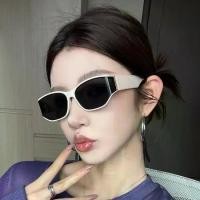 ราคา แว่นกันแดด ดีไซน์หน้าจอนาฬิกาแมว สไตล์เรโทร คุณภาพสูง กรอบขาว ทรงตาแมว กันยูวี สำหรับผู้หญิง เหมาะสำหรับหน้าเหลี่ยมและกลม แว่นกันแดด (1731914324996949437)
