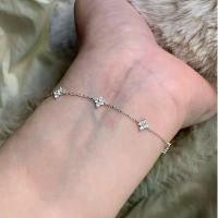 ราคา Venorix สร้อยข้อมือ Sterling 925 ทอง 18K Clover เพชรเรียงราย รับประกันแท้ สินค้าดี (1731891613886612784)