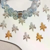 ราคา สร้อยคอจี้ใบเมเปิ้ล, สีผสมทองและเงิน, วัสดุทอมือ, ต่างหู, สร้อยข้อมือ, กิ๊บติดผมสไตล์โบราณ, ชุดเครื่องประดับ (1732369359473116927)