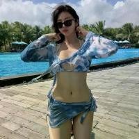 ราคา ชุดว่ายน้ำ 4 ชิ้น bikini+เสื้อคลุม+ผ้าคลุม ลายมัดย้อมสีคราม 0713 ที่นิยมมากที่สุด (1731887216310585141)