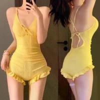 ราคา ส่งฟรี. bikini life ชุดว่ายน้ำผู้หญิง วันพีช ชุดว่ายน้ำคอวีลึกสีเหลือง มีฟองน้ำ summer (1732216568911726004)
