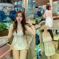 ราคา SLYQ ELANE OPEN TIE BACK TOP เสื้อเปิดหลังผูกหลัง ลูกไม้เย็บรูดรอบตัว (1731623488191366424)