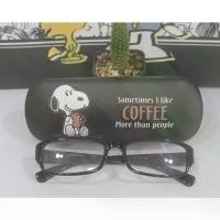 ราคา [เก็บเงินปลายทาง] กล่องใส่แว่นตา ตลับใส่แว่น แว่นกันแดด GLASSES ลายการ์ตูน Snoopy สีดำน่ารัก น่ารัก (1731370698512041934)