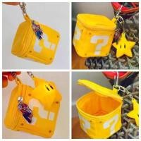 ราคา ส่งจากไทย️พวงกุญแจกระเป๋าตังค์ ใบเล็ก รูปกล่องสงสัย สีเหลืองน่ารัก airpod case keychain ห้อยกระเป๋า 46176 ขาย (1731898112523142562)