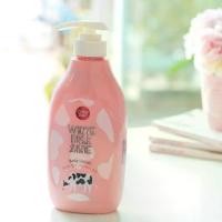 ราคา โลชั่นนมวัว สตรอเบอร์รี่ขาว【กลิ่นนมวัว หอมมากๆ】Series White Milk Shine Body Lotion 450ml. Cathy Doll (1729604035768912132)