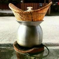 ราคา [พร้อมส่ง] (ครบชุด) ชุดหม้อลาวนึ่งข้าวเหนียวพร้อมหวด ขนาด 22cm. ใช้กับเตาถ่าน ชุดนึ่งข้าวเหนียว sticky rice หวดนึ่งข้าวเหนียว (1732234001309271223)