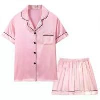 ราคา 2107 ชุดนอน ชุดนอนชาย ชุดนอนผ้าซาติน ชุดนอนผู้ชาย ชุดนอนขาสั้นชุดนอนผู้ชาย Men's pajamas (1732295208885652018)