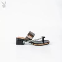 ราคา PB:รุ่น Playboy Platform Sandals(C)รองเท้าแตะส้นสูง รหัส ST-H241C1157 ดีไซน์แตะส้นเตี้ยแบบสวมนิ้วโป้งคาดพลาสติกใส มี2สี ขาว/ดำ (1730003463001573990)