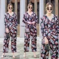 ราคา The Perfect Ladies Jumpsuit #สาวอวบ จั้มสูทขายาวพิมลาย สีดำ (1729550850075560386)