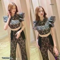 ราคา The Perfect Ladies ชุดจั๊มสูท JUMPSUIT จั้มสูทลูกไม้ ขายาว ไหล่ระบาย .. สีดำ (1730512771222440386)