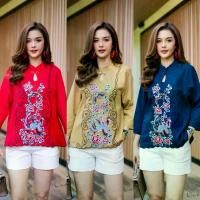 ราคา Linen and cotton blend clothing with floral embroidery เสื้อผ้าลินินผสมผ้าฝ้าย เนื้อผ้านุ่มผ้าดีมากค่ะ งานปักใช้ไหมสีสด ปักลายดอกไม้นกยูงสวยสง่า เสื้อทรงคอจีนกระดุมจีน ผ้าแก้ว ผู้หญิง Women (173155954