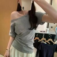 ราคา เสื้อยืด แขนสั้น ปาดไหล่ กระเป๋าคอปก ดีไซน์เฉพาะ ไม่ซ้ำใคร และสวยงาม สำหรับผู้หญิง คอลเลคชั่นฤดูร้อน 2025 มาใหม่ เสื้อปาดไหล่ linen shirt เสื้อ ฮาวาย ลาย ทานตะวัน เ ส ื ้ (1732337428635813972)