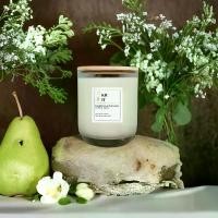 ราคา KRIT Candle เทียนหอม กลิ่น English pear & freesia (กลิ่นลูกแพร์เเละดอกฟรีเซีย) ไขถั่วเหลือง 100% ปลอดควันดำ กลิ่นหอมกระจายดี ใช้จุดไฟหรือโคมไฟละลายเทียนได้ Candle Aroma (1729581517622905014)