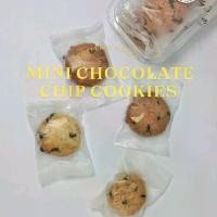 ราคา มินิคุกกี้ช็อกโกแลตชิพ (Mini chocolate chip cookies ) (1731978543553807545)