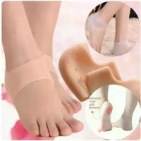 ราคา ซิลิโคนรองส้นเท้า ถนอมส้นเท้า ใส่ได้ทั้งชายหญิง แก้ปวดส้นเท้า รองช้ำ ส้นเท้าแตก Silicone Heels Cover แพ็คคู่ แผ่น แปะ เท้า กาว กีฬา แผ่นรองเท้า พื้นรองเท้าเพื่อสุขภาพ เอ็นร้อยห (1732243550968776650)