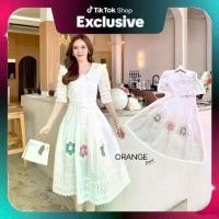 ราคา " WEE " ORANGE Juice JC281 ชุดเซ็ท2ชิ้น เสื้อลูกไม้แขนสั้นคอบัวสองชั้น+กระโปรงลูกไม้ฉลุสีขาว แต่งดอกไม้พิมพ์ลาย (1732014320096871480)