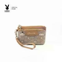 ราคา PLAYBOY รุ่น Mayya Coin Purse กระเป๋าสตางค์ใส่เหรียญใบสั้น รหัส ST-CB252PB113 ดีไซน์ลายMonogram Logo Brand มีสายคล้องมือ มี2สี Peanut Brown และสีOlive Black (1732247444696959119)