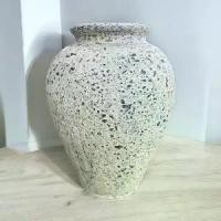 ราคา Vase แจกันดินเผาทรงไข่ สีขาวเก่า ขนาด 24 x 33 cm. (1729664900115171671)