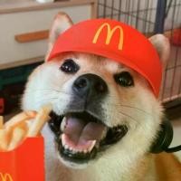 ราคา หมวก McDonald's สีแดง ของเล่นบ้านตุ๊กตา ชุดสื่อสาร หมวกกันแดด หมวกแมค แฟนซี cosplay cap (1730446846859053741)