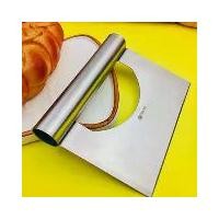 ราคา ที่ตัดแป้ง มีดตัดแป้ง สแตนเลสทั้งชิ้น และ ด้ามไม้ dough cutter (1729762832622782742)