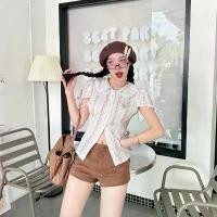 ราคา เสื้อเชิ้ตคอบัวขอบลูกไม้ ผูกโบว์แขน ผ้าลาย ป้ายcookie bear (1731578871702128169)