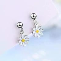 ราคา COD nnjew ต่างหู รุ่น Daisies earring ต่างหูแฟชั่น ผู้หญิง Model ดอกเดซี่ (1732269224086374323)