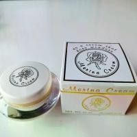 ราคา Merina Cream ครีมเมอร์รีน่า ครีมแก้มบุ๋ม 50 กรัม ครีมบำรุงผิวหน้า SPF35 ไม่อุดตันผิว ช่วยป้องกันแดด สำหรับผิวหน้าและลำคอ ทุกวันเช้าก่อนนอน (1729569003549854631)