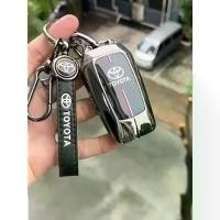 ราคา ฝาครอบเคสกุญแจรถ, สำหรับ Toyota Yaris Cross, 2023 Hilux, Toyota Harrier Conquest, Innova Zenix, ที่ใส่ฝาครอบกุญแจรีโมท, พวงกุญแจ, วัสดุโลหะผสมสังกะสี, ป้องกันรอยขีดข่วน (1732496854850503699)
