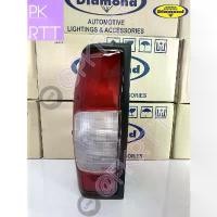 ราคา ไฟท้าย NISSAN FRONTIER ปี 1999 - 2006 ตอนเดียว / 4 ประตู นิสสัน ฟรอนเทียร์ โคมไฟท้าย ตราเพชร ไดมอนด์ Diamond (1732459488011781291)