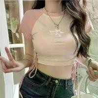 ราคา เสื้อครอปปักลาย Color Block สำหรับผู้หญิง ฤดูร้อน มาใหม่ สไตล์เกาหลี แขนสั้น แฟชั่น คอกลม สไตล์น่ารักและเซ็กซี่ (1732213297039246828)