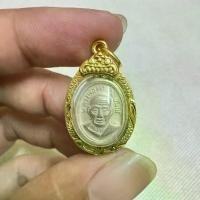 ราคา COD. พระពុท្ធ เหรียญเม็ดแตง หลวงปู่ทวด วัดช้างไห้ จิ๋วแต่แจ๋ว งานเลี่ยมกรอบอย่างดี พร้อมบูชา สมรส meditation (1732351277166724142)