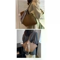 ราคา กระเป๋าแฟชั่นสำหรับผู้หญิง ขนาดใหญ่ อเนกประสงค์ เหมาะสำหรับนักเรียน กระเป๋าสะพายไหล่ กระเป๋าถือสำหรับเดินทาง ฤดูใบไม้ร่วง ฤดูหนาว มาใหม่ปี 2025 goyard tote sport brand (1732470752226018598)