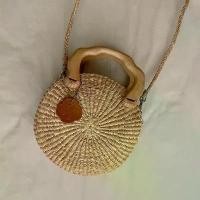 ราคา Macaroon wood bag น้องกระเป๋าสานทรงกลม หูไม้ มีสายถอดได้ (1731621702991840400)