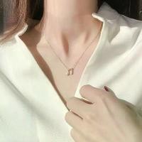 ราคา สร้อยคอตัวโน้ตดนตรีเบา ดีไซน์เรียบหรูระดับไฮเอนด์ กลุ่มพิเศษ โซ่คันตะกั่ว เรียบง่ายและสง่างาม มาใหม่ เจาะ คิ้ว ปลอม จี้ พระจิ๋ว amulet หลวงพ่อเงิน แท้ ป ร อ ท ก ร อ จี้ (1732330801566681255)
