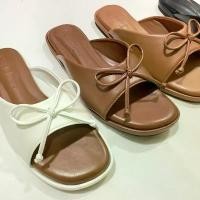 ราคา รองเท้าแตะแฟชั่น หนังนิ่ม เบาใส่สบาย เก็บหน้าเท้า รองเท้าพื้นนิ่ม หน้าโบว์ผูก Honey (1732177499039238472)