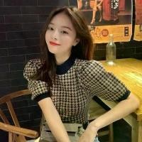 ราคา chili 12322# เสื้อยืดผู้หญิง เสื้อยืดผู้หญิง เสื้อยืดแขนสั้น แฟชั่นสําหรับผู้หญิง เข้ารูป Outfits Clothing (1729612925646768312)