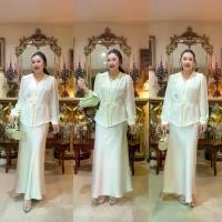 ราคา Balloon satin shirt : Sogood.brand เสื้อเชิ้ตซาตินแขนบอลลูน (1731557767619381698)