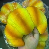 ราคา พร้อมส่ง สกุชชี่ครัวซอง ขนมปัง Squishy croissant (1730398753288195020)
