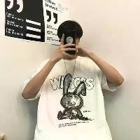 ราคา 38/5,000 ฤดูร้อนฤดูร้อน Songgang Wind Doodle Rabbit อเมริกันอินเทรนด์ส่วนตัวแขนสั้นเสื้อยืดผู้ชายกระโดดผู้ชายกระโดด Taurs ins เทรนด์เสื้อผ้าผู้ชายอินเทรนด์เทรนด์ผู้ชาย (1731785162366683800)