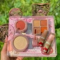 ราคา ของแท้ 100% เซตแต่งหน้า Kiss Beauty Beauty Set 4 ชิ้น อายแชโดว์ บลัชออน ลิปแมท แป้งพัฟคุมมัน ได้ครบเซต คุ้มมาก สีสวย ติดทน ฟิล์ม ซับมัน (1732539594352461364)