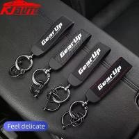 ราคา จี้พวงกุญแจหนังกลับ, สำหรับ Perodua Gear Up, ที่ใส่พวงกุญแจ, ลายคาร์บอน, พวงกุญแจรถ, พวงกุญแจ, สำหรับ Perodua Nexis, Viva, Bezza, Axia, Ativa, Aruz, Alza, Myvi, Kancil, อุปกรณ์เสริม (17325782955292443