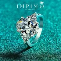 ราคา (Oval 8 CT/All Mo / Total 9 CT) แหวนฝังเพชรโมซาไนต์แท้จาก Impimo เม็ดชูทรงไข่ (Oval) 8 กะรัต ประดับบ่าด้วยเพชรโมซาไนต์ฝังอยู่บนตัวเรือนเงินแท้ 925 ชุบทอง 18K การันตีความแท้และคุณ (1731758411291395168)