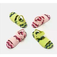 ราคา flitflop รองเท้าแตะแบบรัดส้น เด็ก รุ่น iQUSHION KIDS JUNIOR WAVE-PRINT ERGONOMIC BACK-STRAP SANDALS คําแนะนําผลิตภัณฑ์ใหม่ของเดือนนี้ (1732256645211457080)