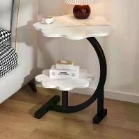 ราคา Side table โต๊ะข้างเตียง โต๊ะคอมข้างเตียง โต๊ะมินิมอลทรงดอกไม้ โต๊ะข้างสแน็ค มันขยับได้มีล้อ เรียบง่าย รุ่น (1732564384139675607)