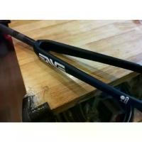 ราคา ตะเกียบ จักรยานเสือหมอบ ENVE FORK ROADBIKE 2.0 ขนาด 1.25 TAPER RAKE 43MM , FULL CARBON (1732577711560493007)