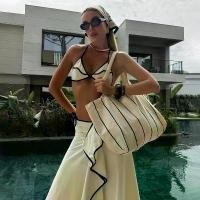 ราคา ชุดบิกินี่เซ็กซี่ 3 ชิ้น บิกินี่สีดำและสีขาว ชุดว่ายน้ำสตรี ชุดว่ายน้ำหรูหรา กระโปรงยาว ชุดว่ายน้ำ ชุดชายหาด ผ้าคลุม [COD] (1732421074144101607)